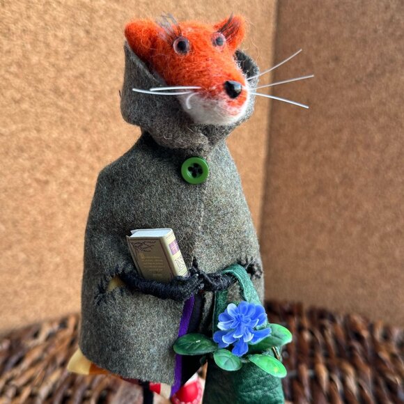 Handmade Wool Toy - Mrs. Mitchel The Florist - Picture 2 of 5